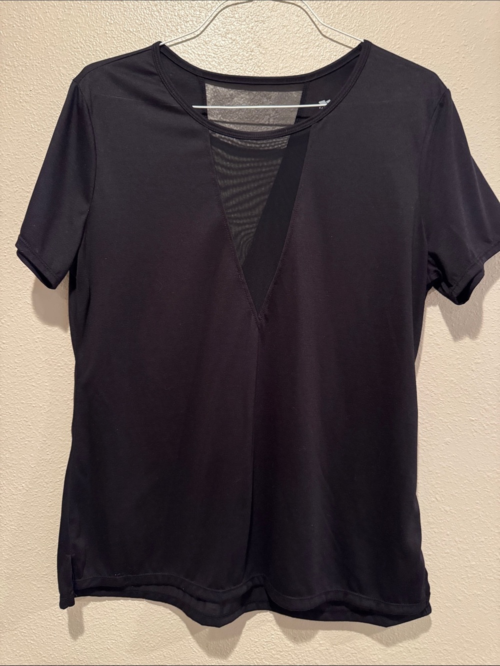 Women's Black Short-Sleeve V-Insert Performance Tee